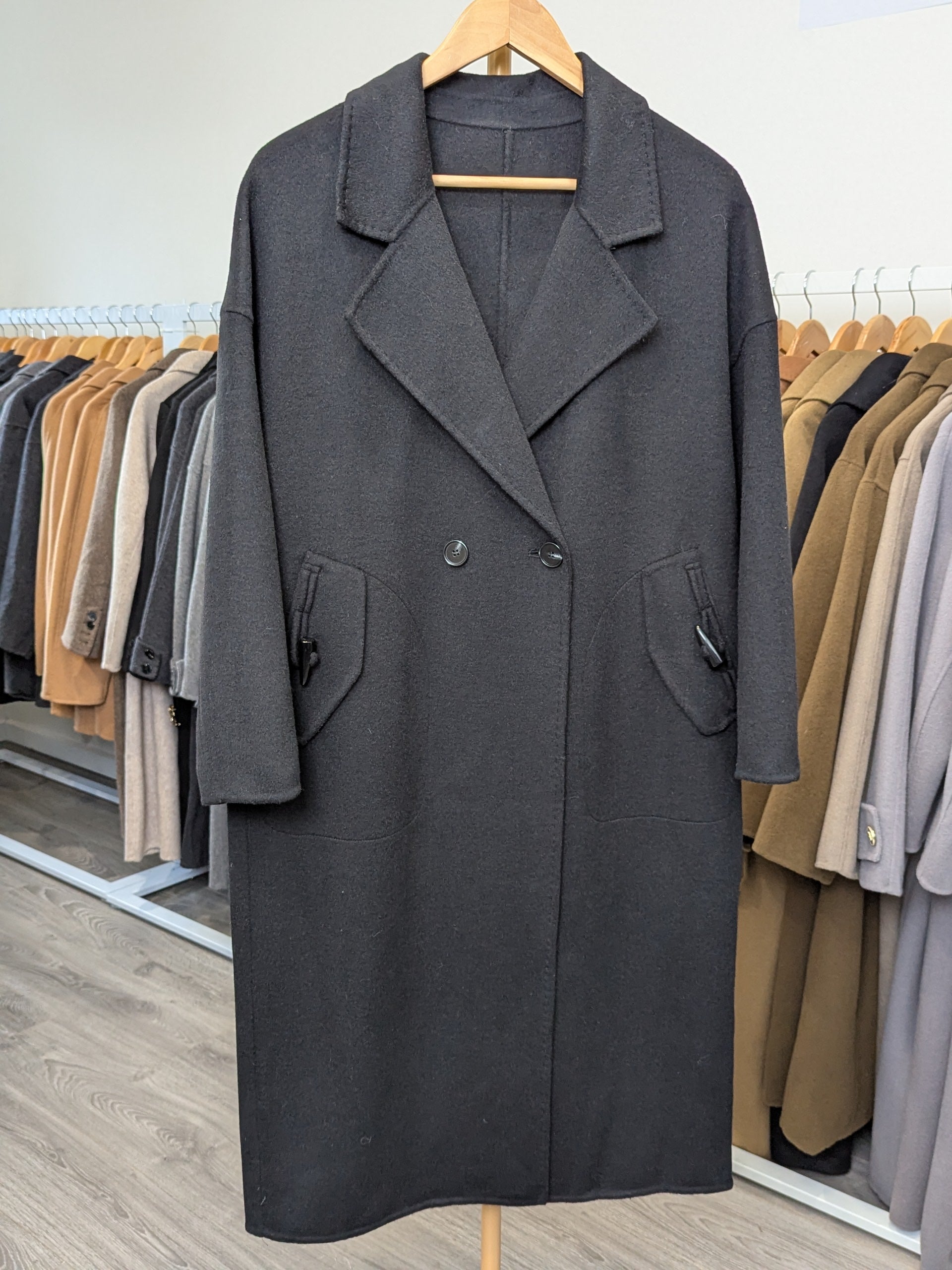 032 100% Wool Coat Black