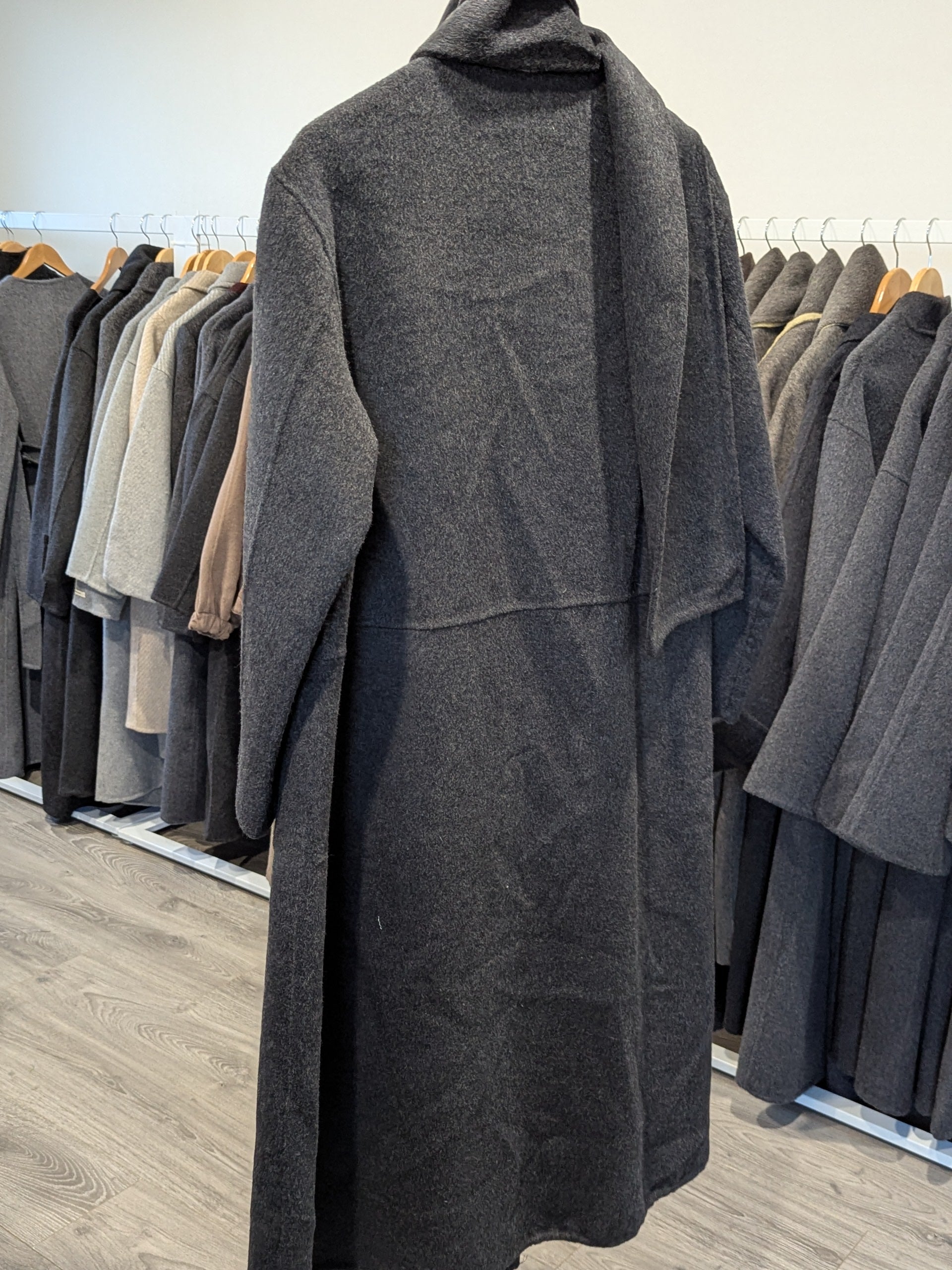 197 100% Wool Coat Grey Charcoal S M
