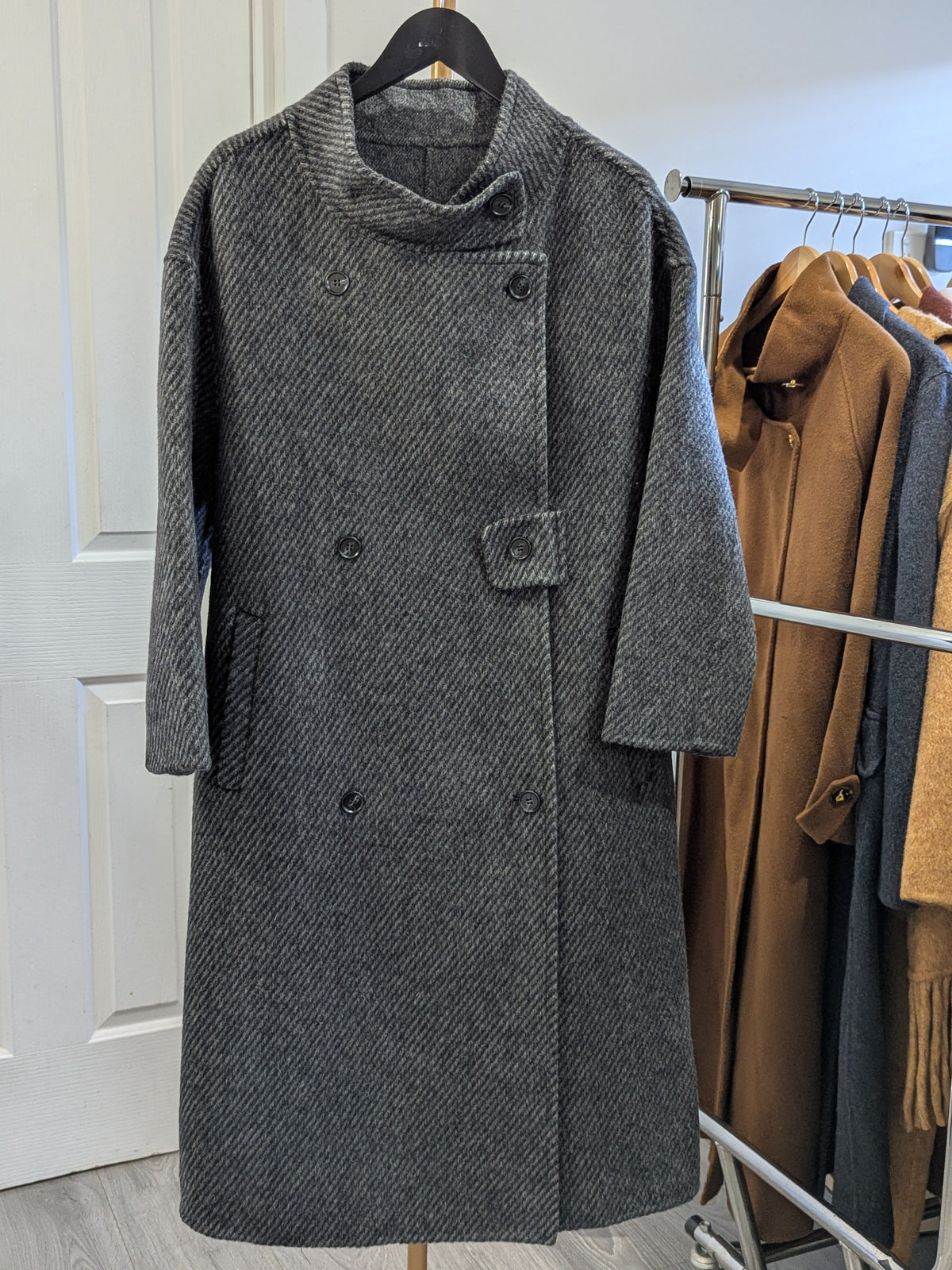 300 100% Wool Coat  Dark Grey S 10-12 M 12-14