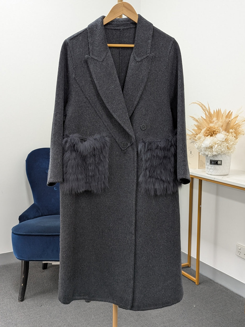 Fur trims 100% Wool Coat Women Warehouse Try-On Welcome 247