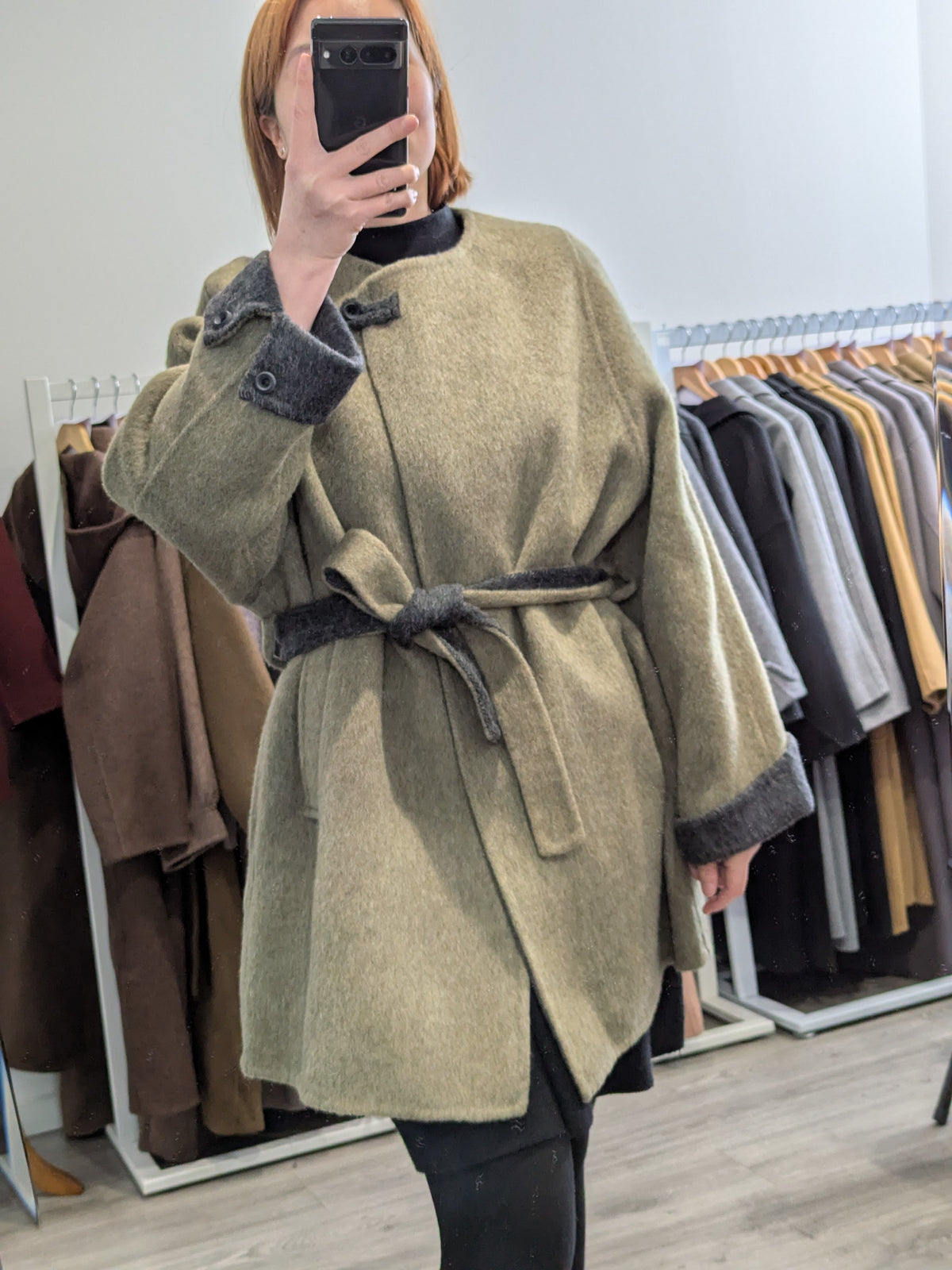 069 70% Wool Coat Olive L 10-12