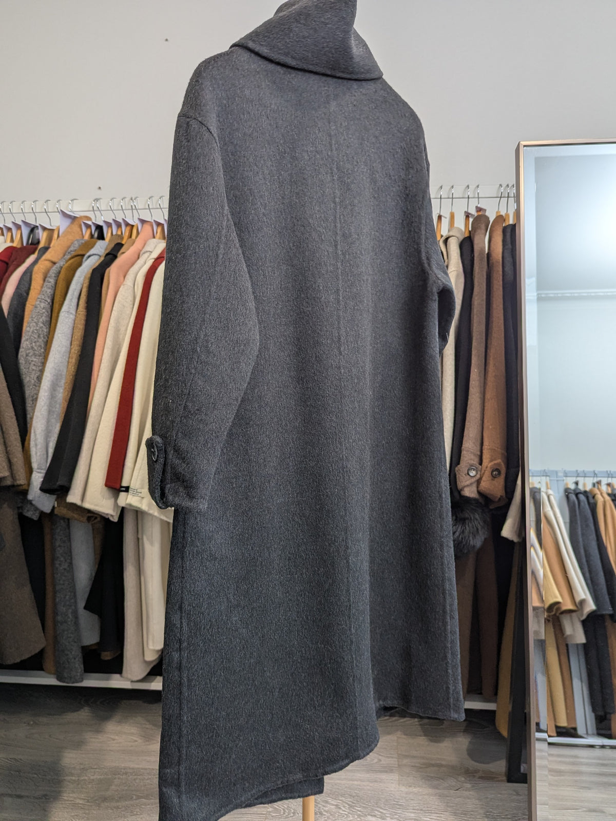 263 70% Wool Coat Charcoal M 12-14 with scarf