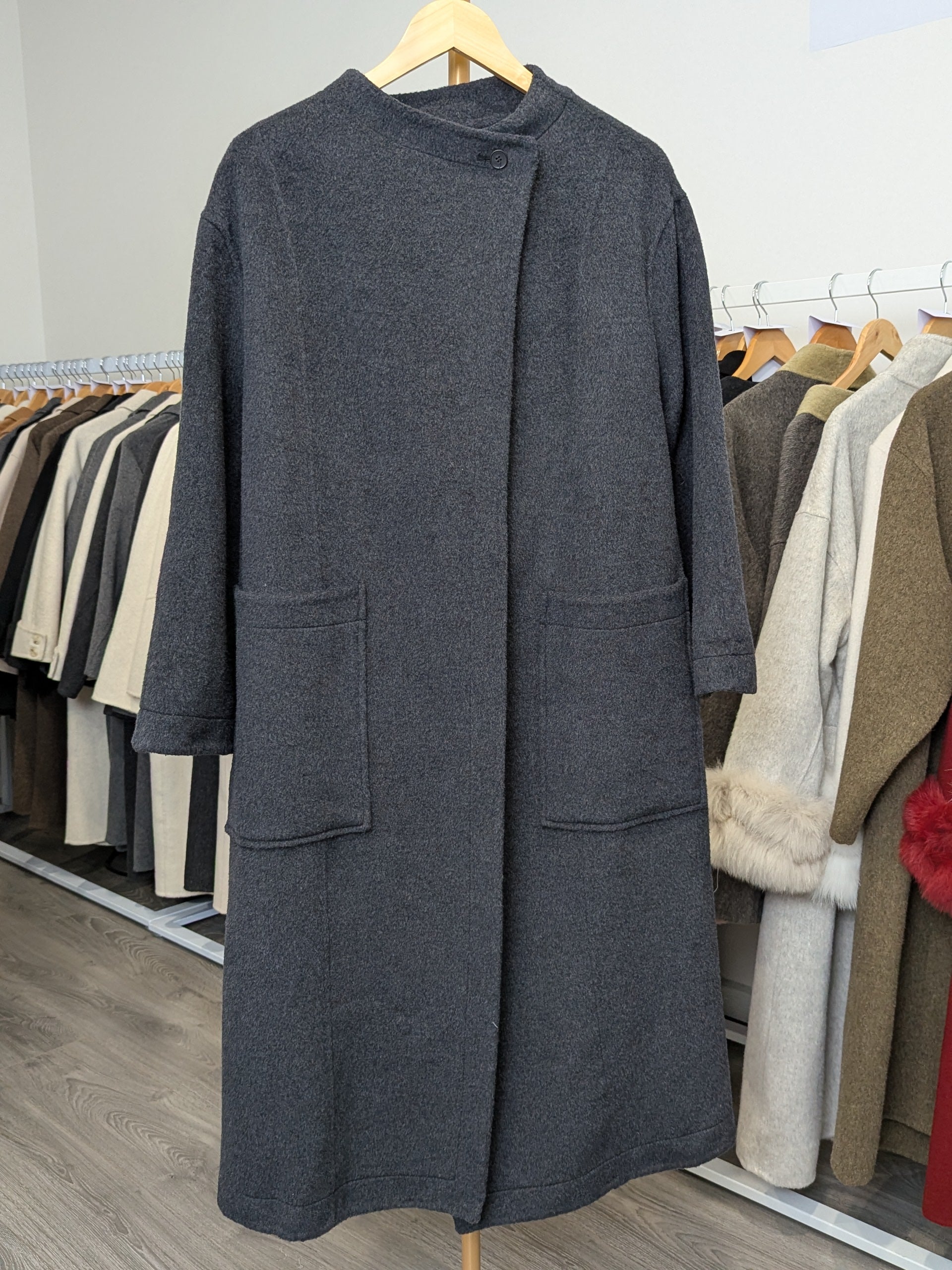 185 100% Wool Coat Dark Grey