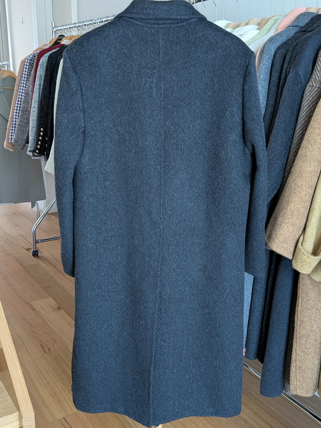 Brand New Pure Wool Coat SHIPPING High Quality Wool 054 Size M 10-12
