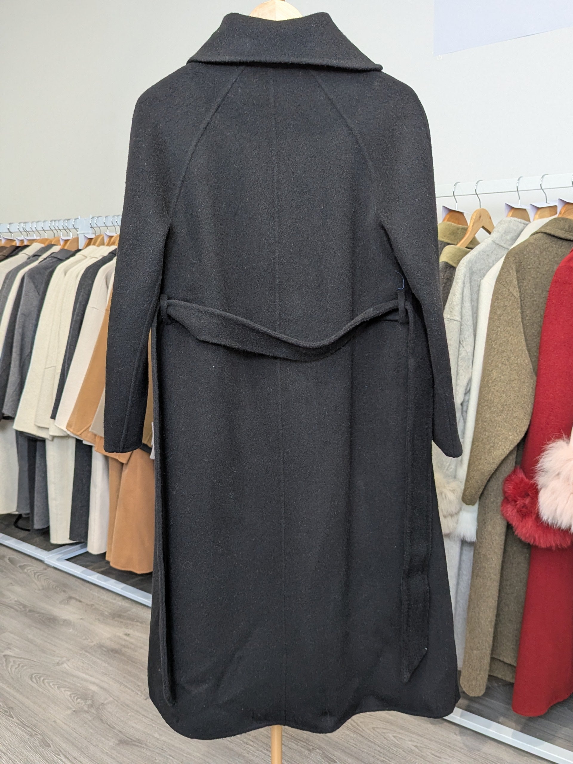 129 70% Wool Coat Black