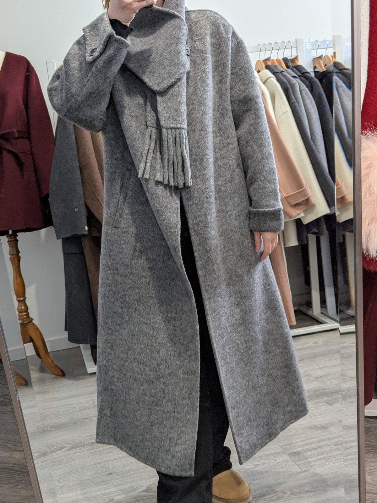 241 70% Wool Coat Grey L 12-14 with scarf