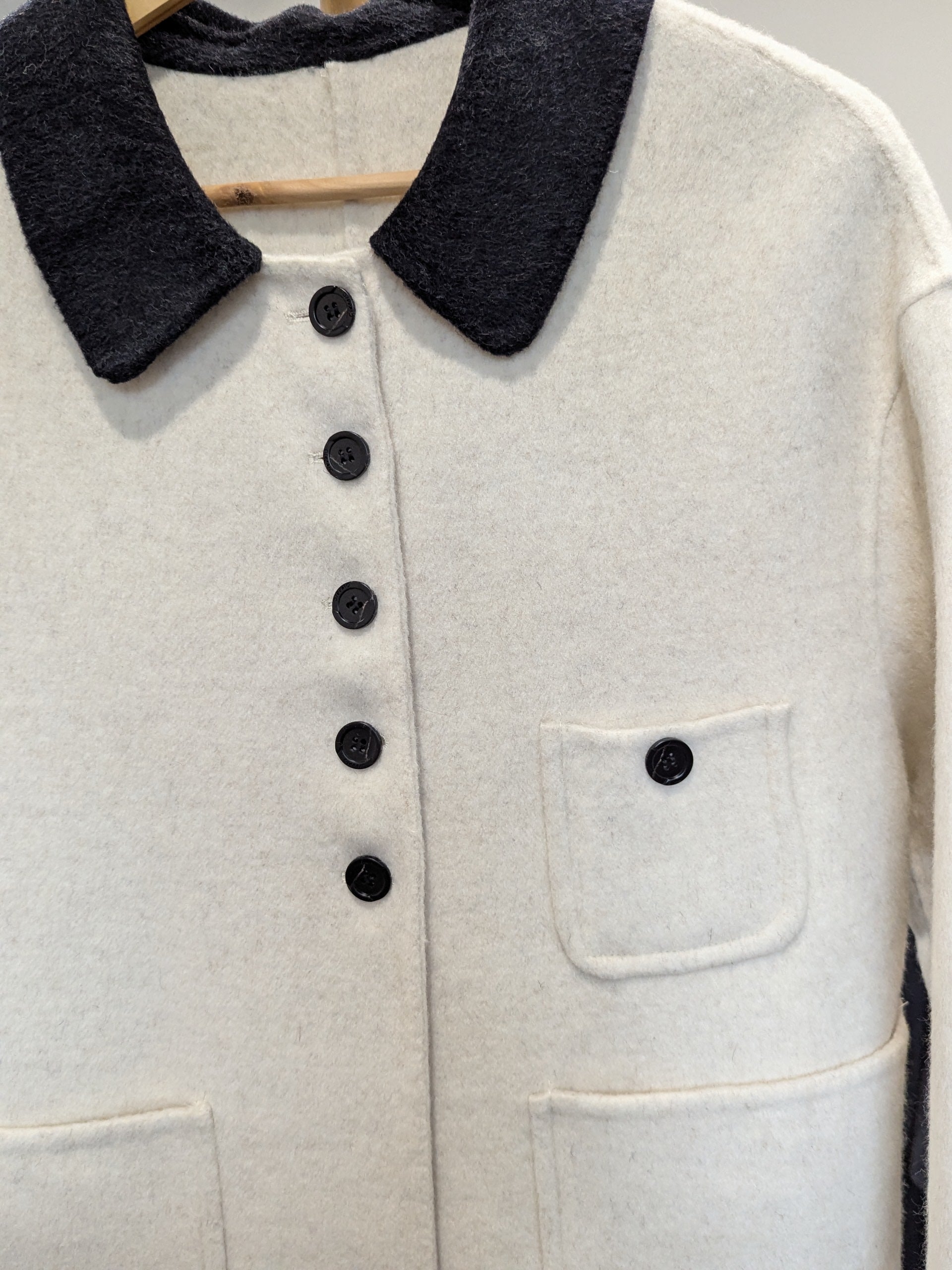 131 100% Wool Coat Cream S 8-10