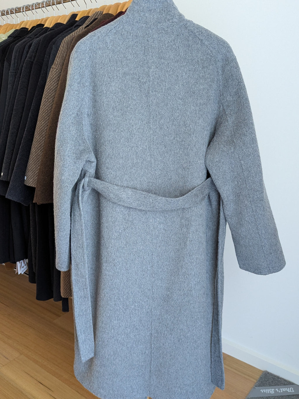 Brand New Pure Wool Coat High Quality Wool 134 Size M 10-14