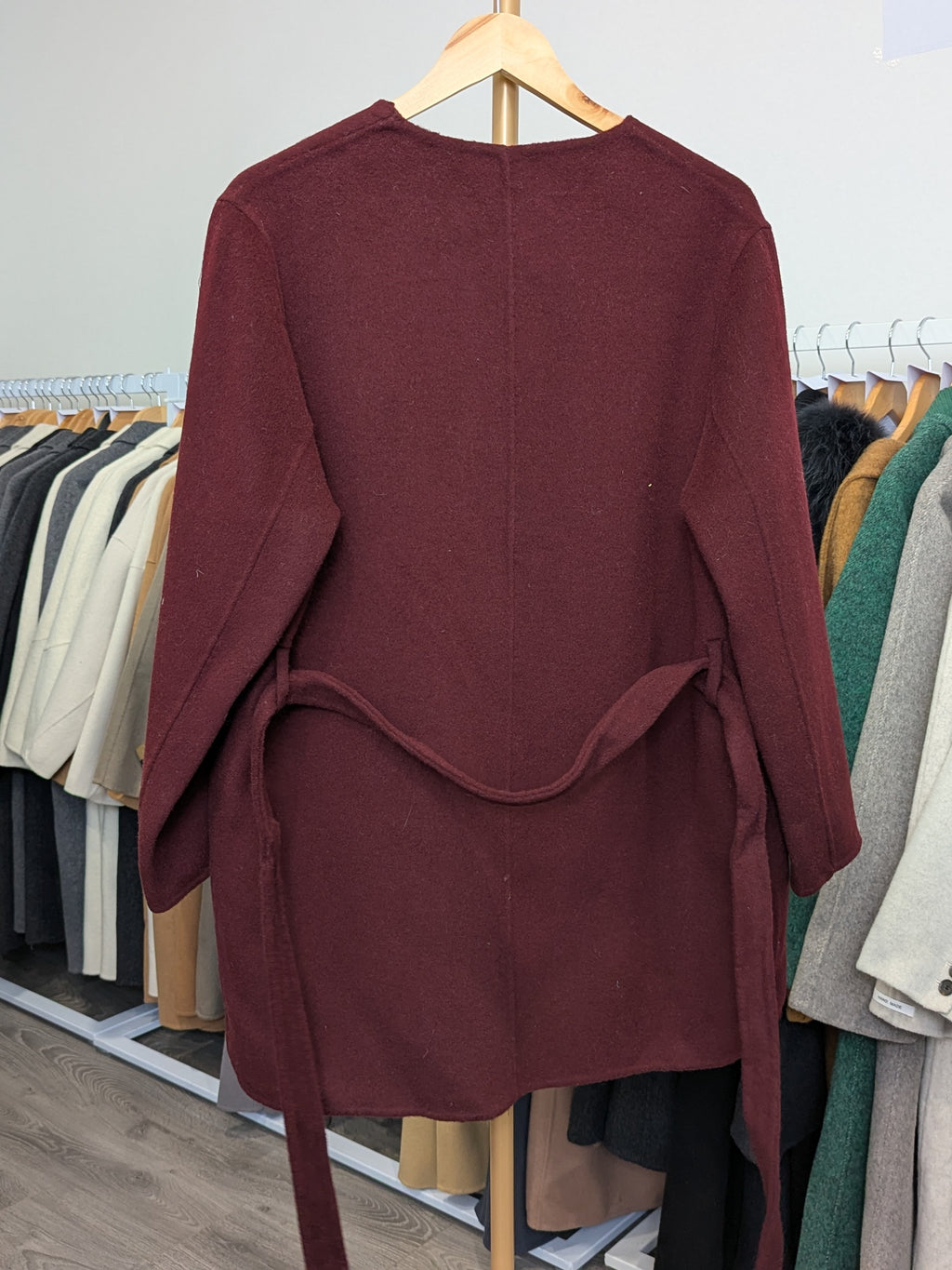 205 90% Wool Coat Burgundy M 12-16