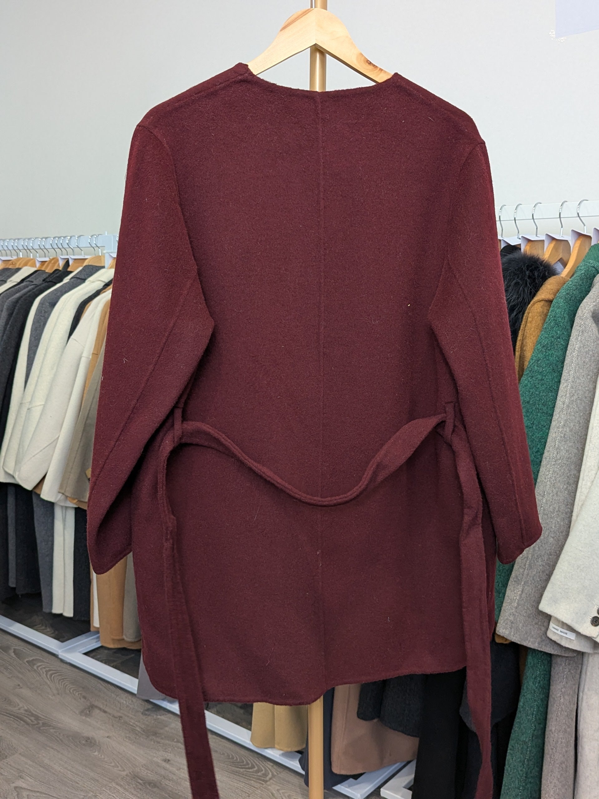 205 90% Wool Coat Burgundy M 12-16
