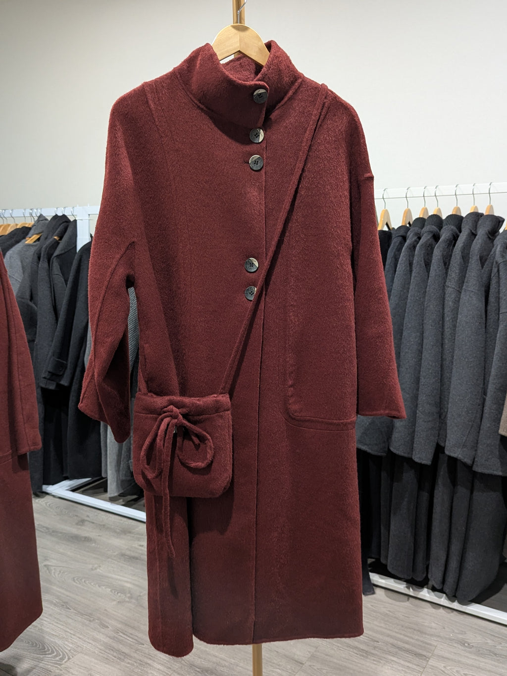 147 100% Wool Coat Burgundy Olive
