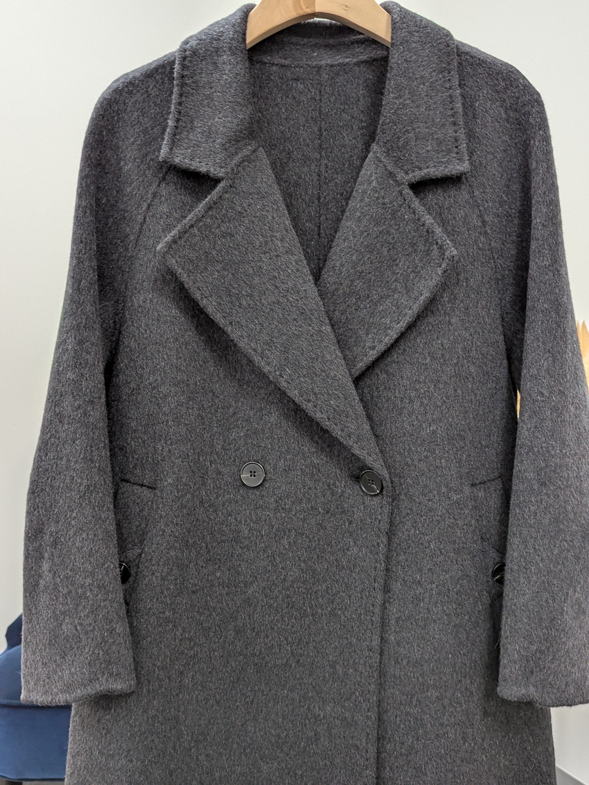 010 100% Wool Charcoal
