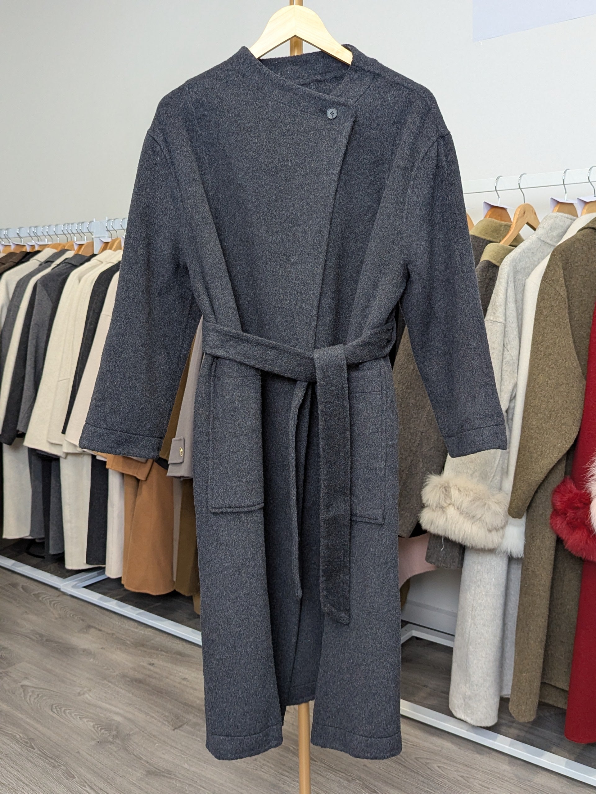 185 100% Wool Coat Dark Grey