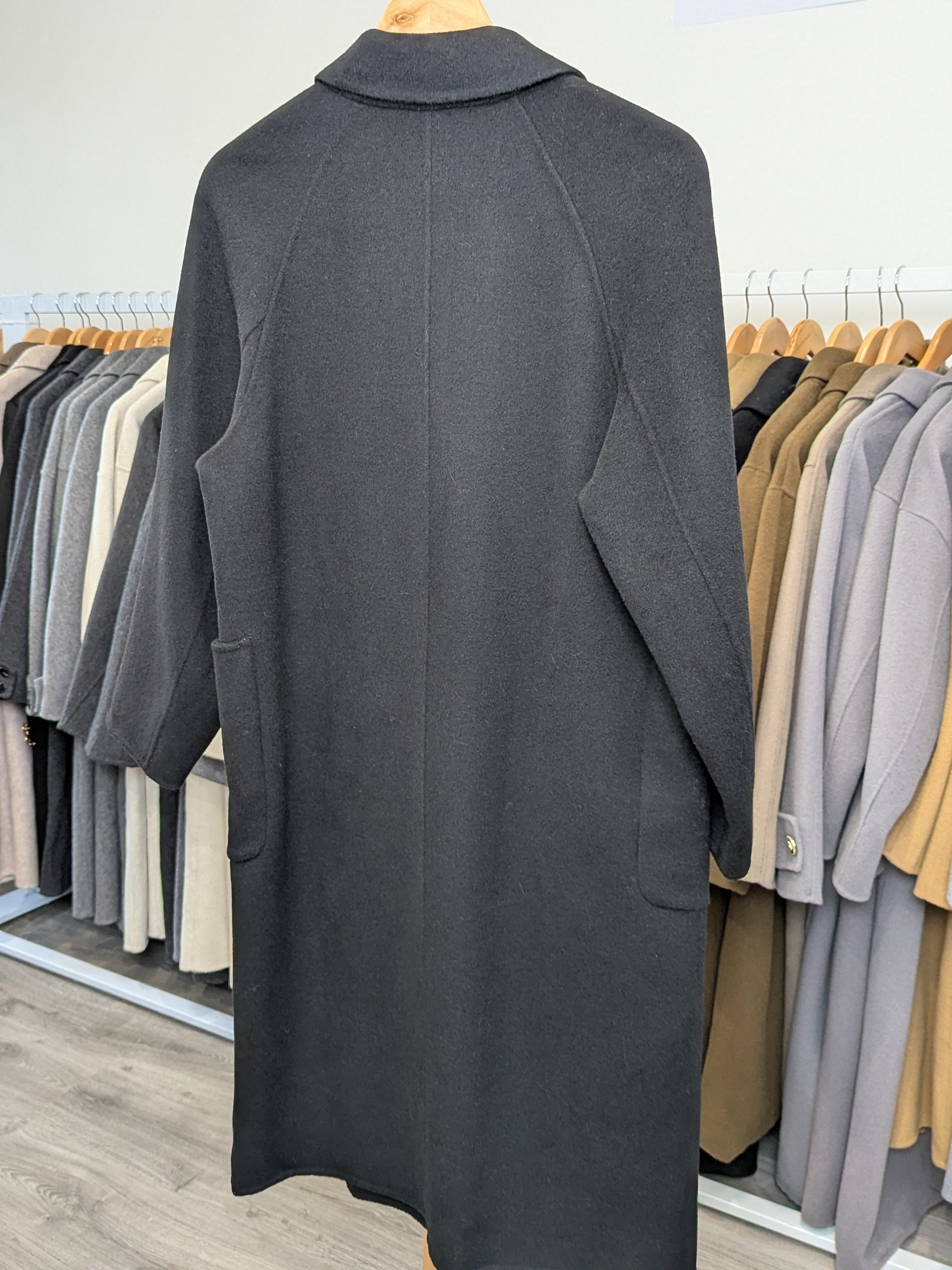 031 100% Wool Coat Black