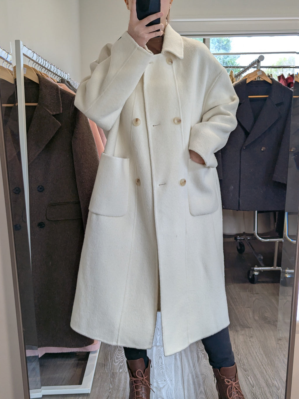 127 70% Wool Coats Cream S 8-12