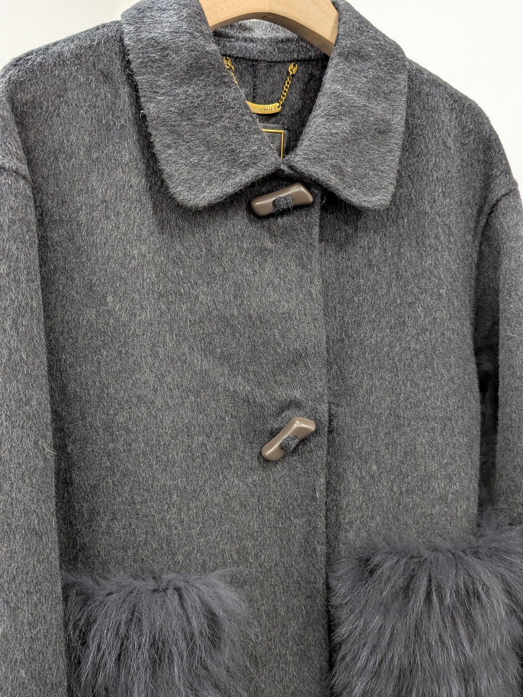 Women's Fur Collar Wool Coats Try-On Available 239 Size S8-10 80% Wool 10% Camel hair