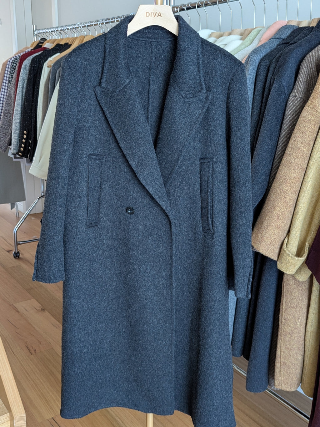 Brand New Pure Wool Coat SHIPPING High Quality Wool 054 Size M 10-12