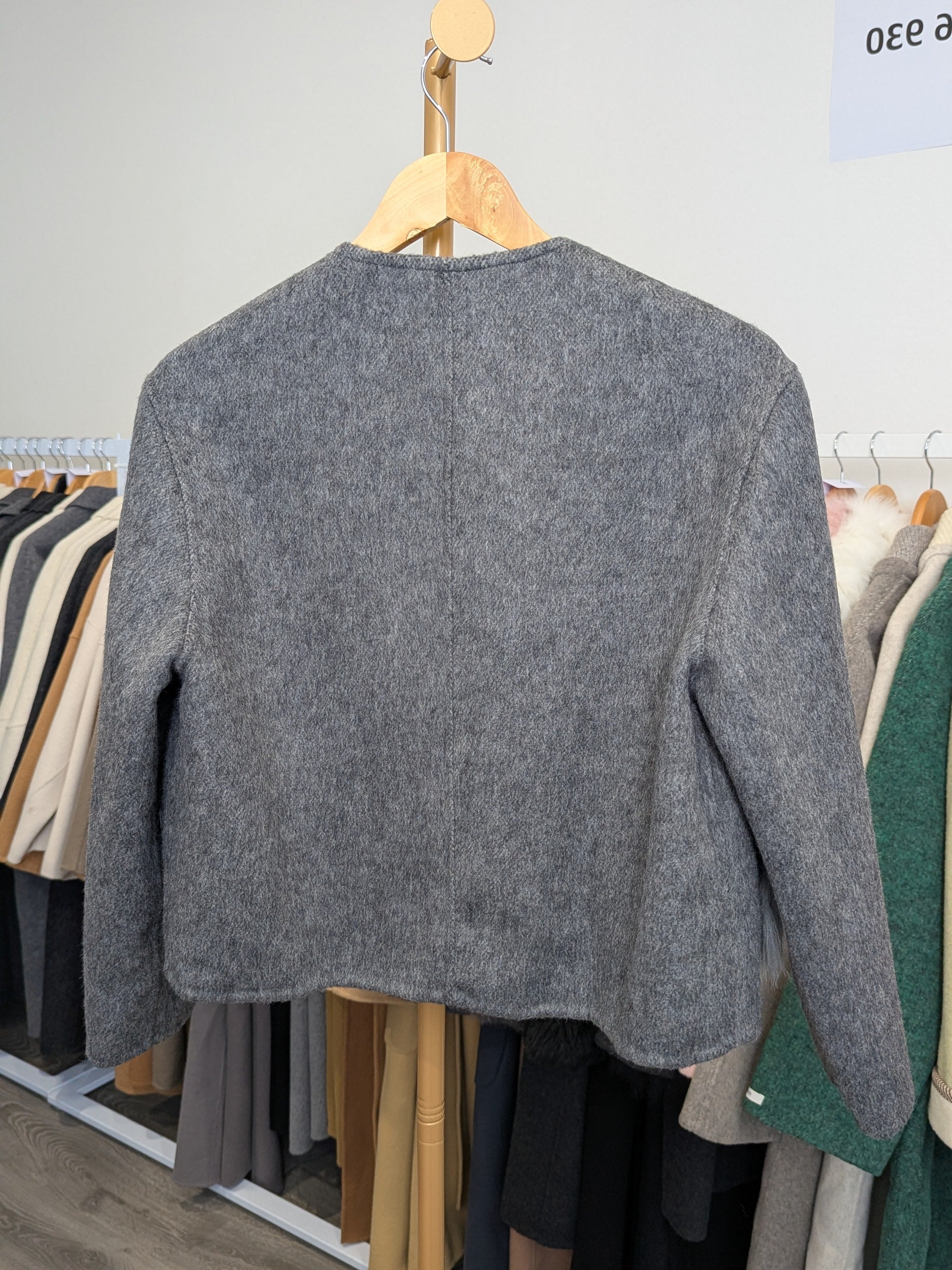 225 100% Wool Coat Grey S 10-12 Fur trim