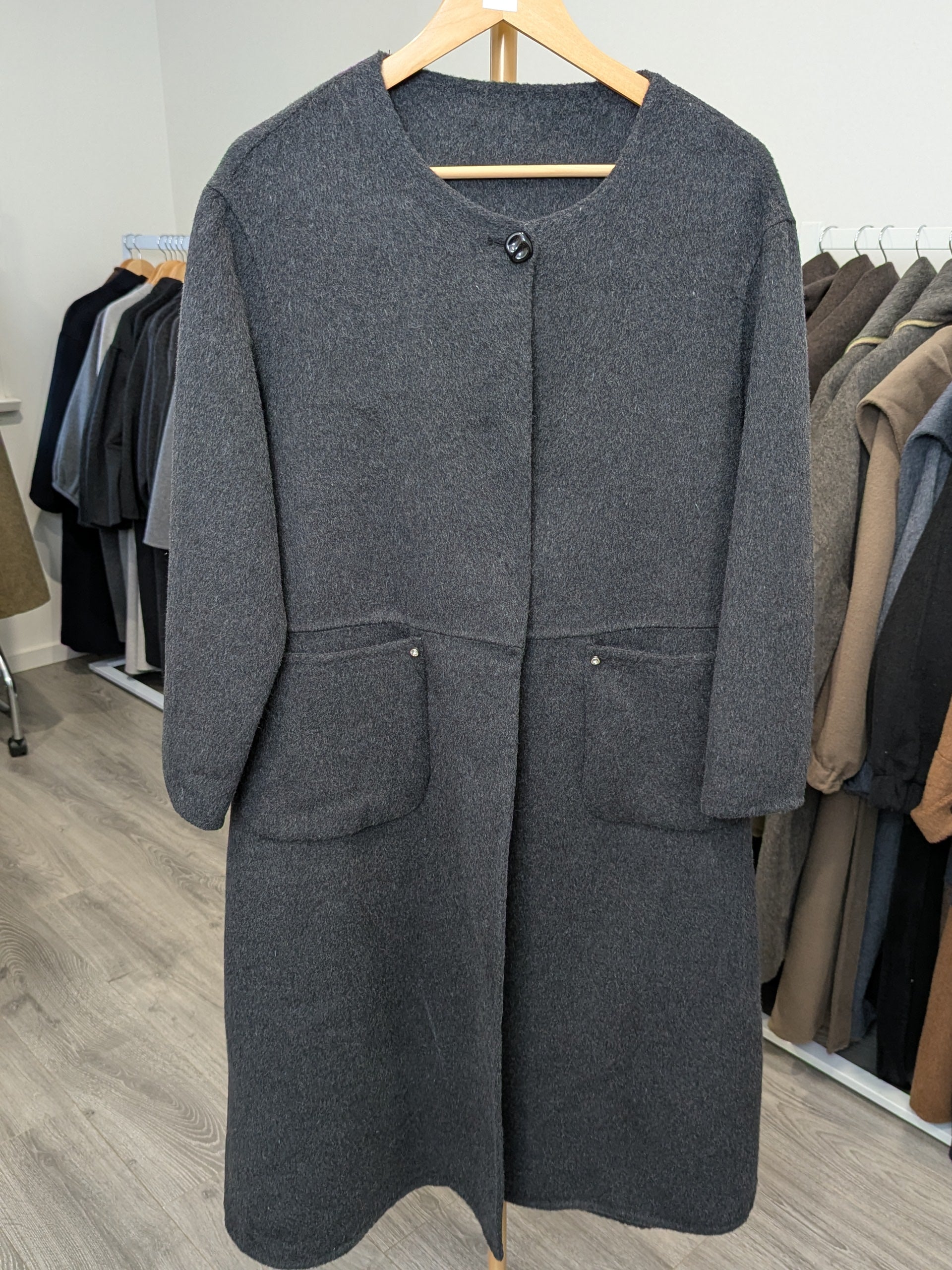 182 100% Wool Coat Charcoal 10-14
