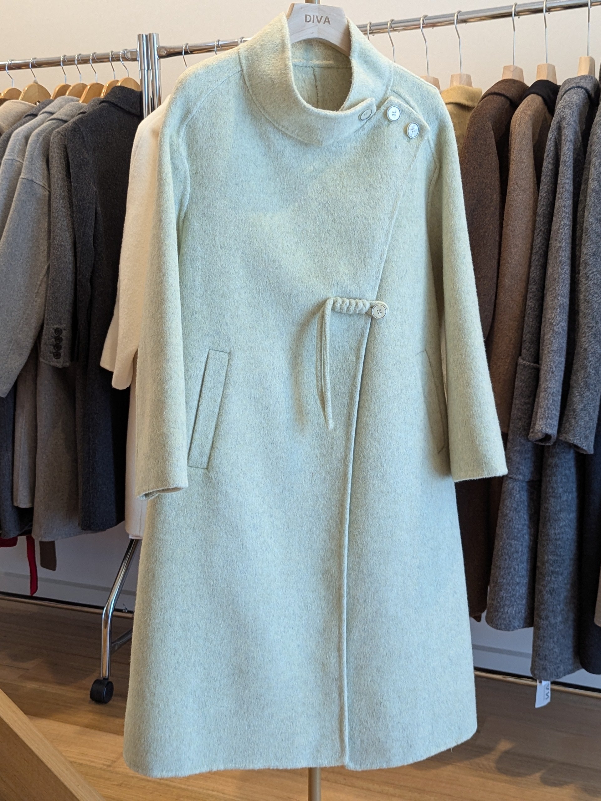 Brand New Pure Wool Coat FREE SHIPPING High Quality Wool 008 Size 10-12