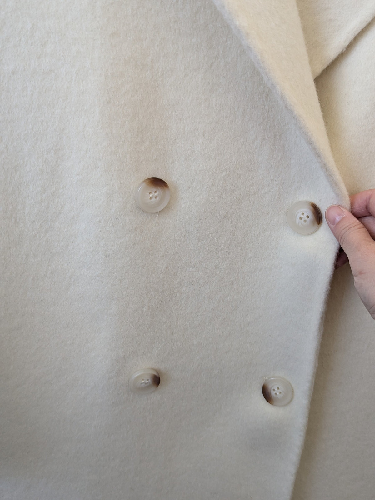 285 66% Wool Coat M 10-14 Cream