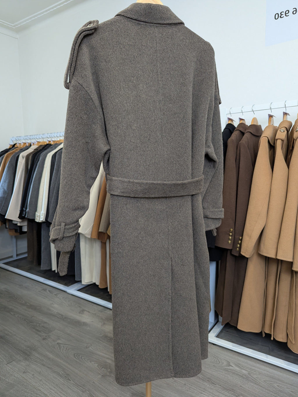 146 70% Wool Coat M 12-16