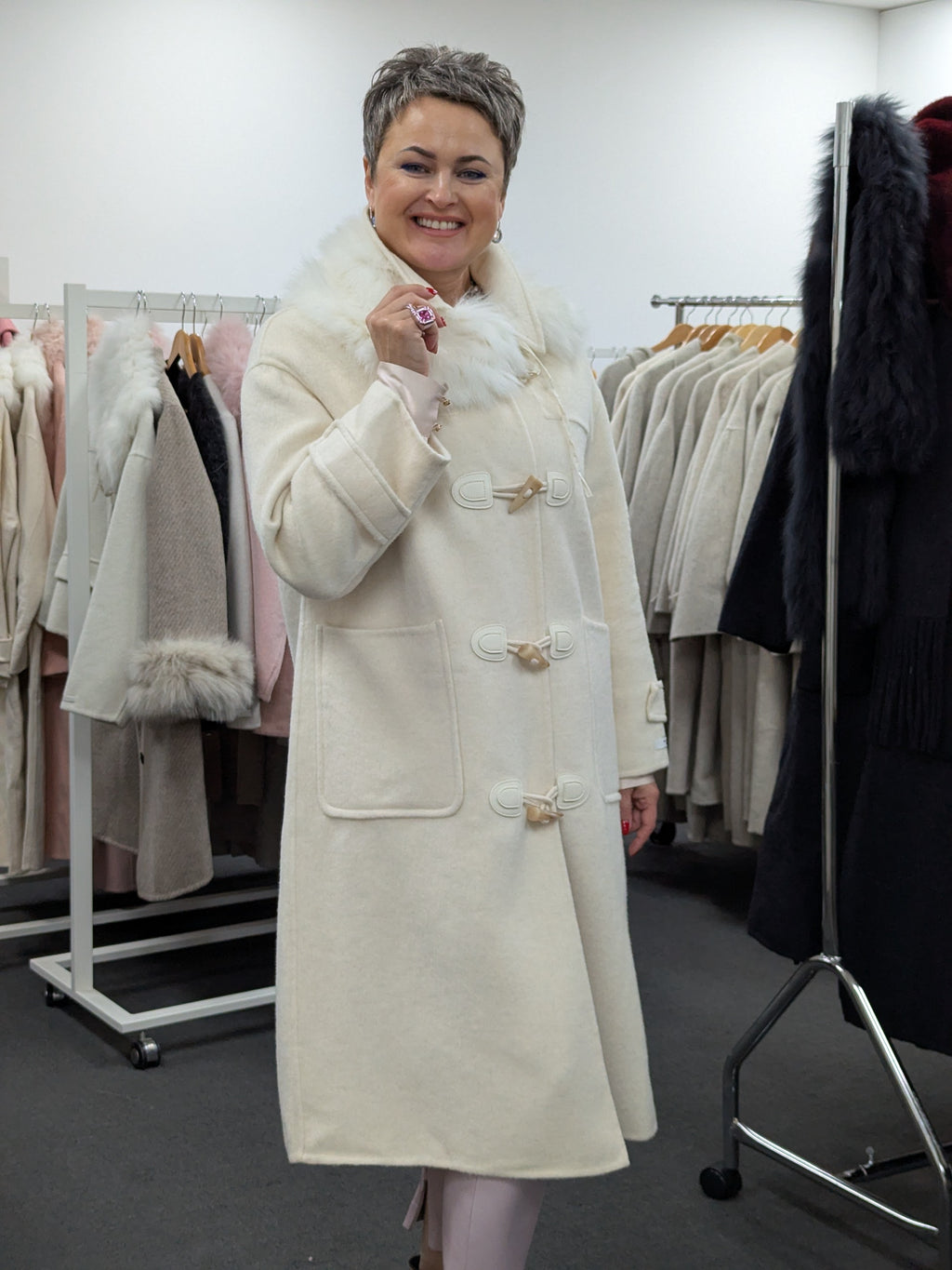 Women's Fur Collar Wool Coats Try-On Available 233 Size S6-8 M10-12 69% Wool