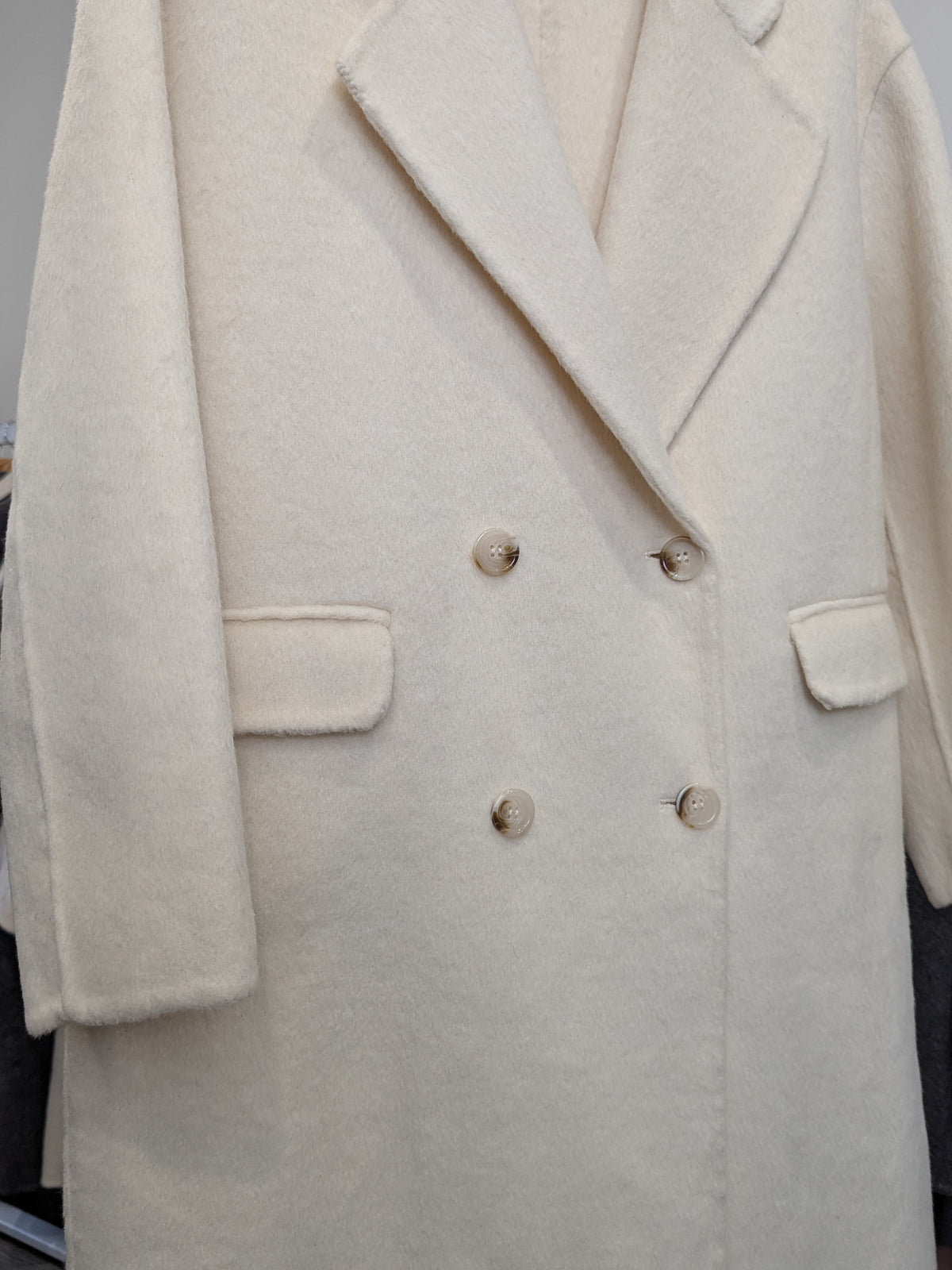 243 70% Wool Coat Cream M 12-16
