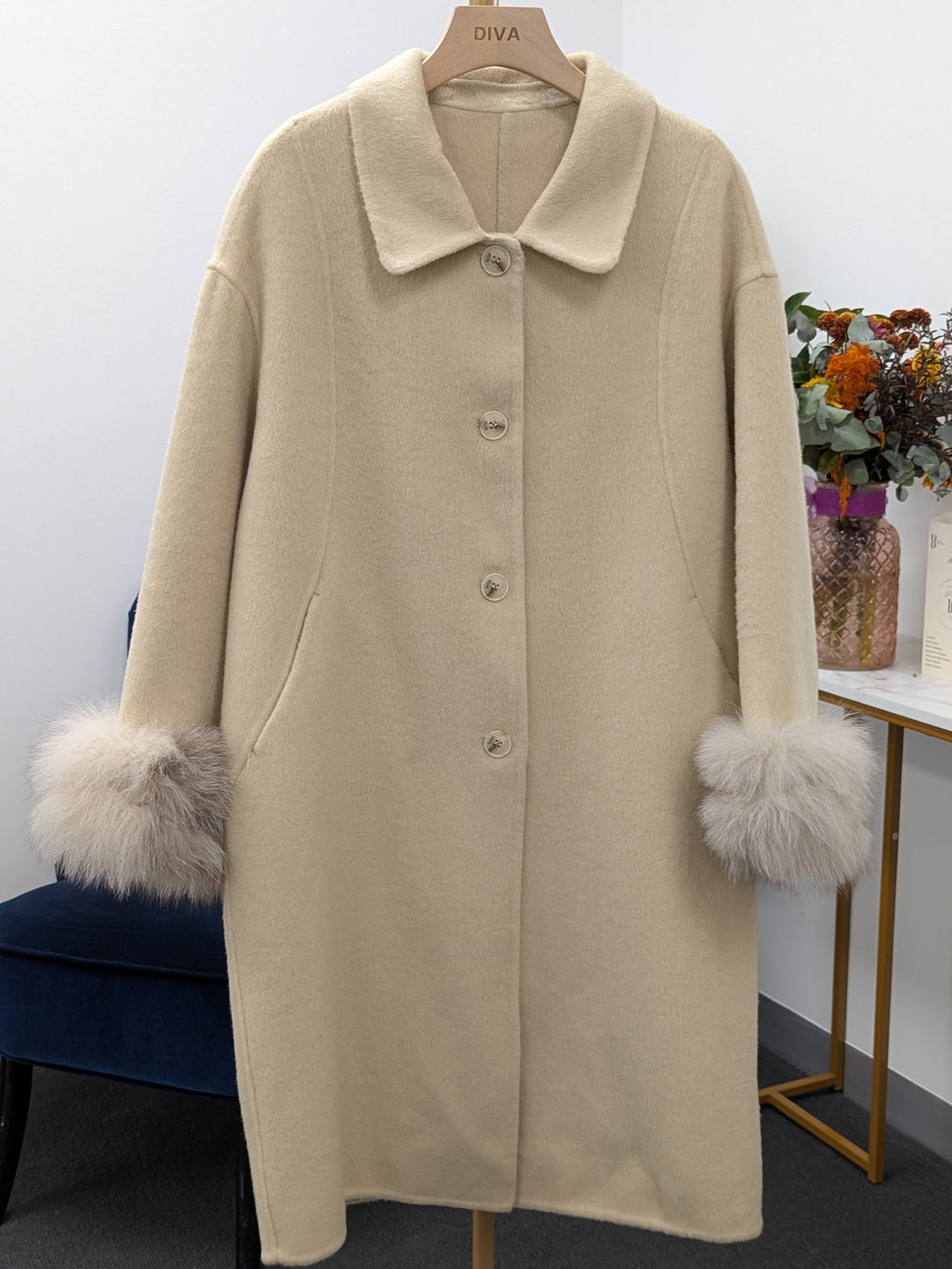 Women's Fur Collar Wool Coats Try-On Available 236 Size S8-10 72% Wool