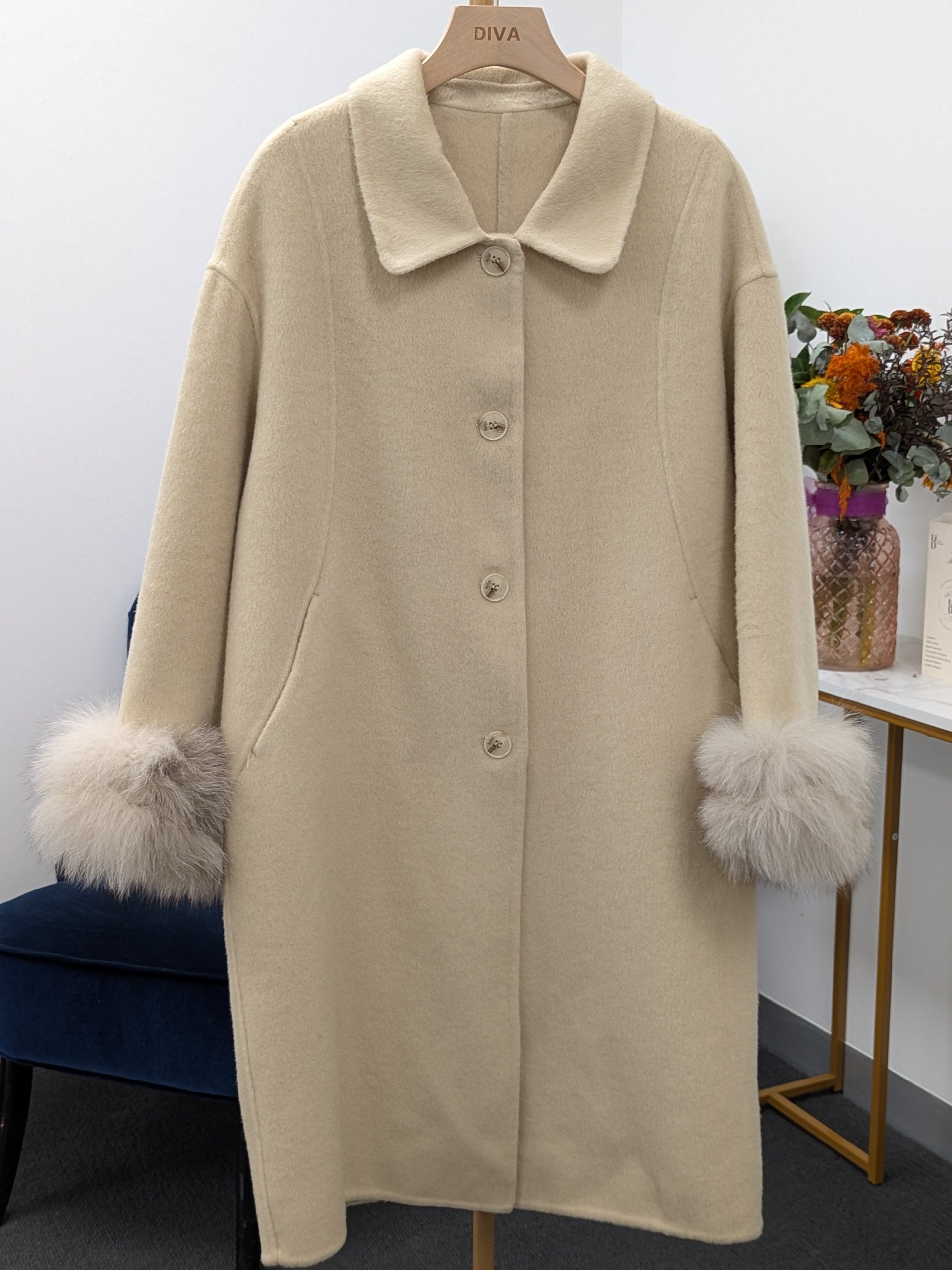 Women's Fur Collar Wool Coats Try-On Available 236 Size S8-10 72% Wool