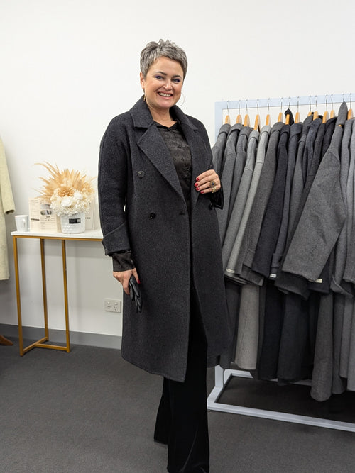 009 100% Wool Charcoal
