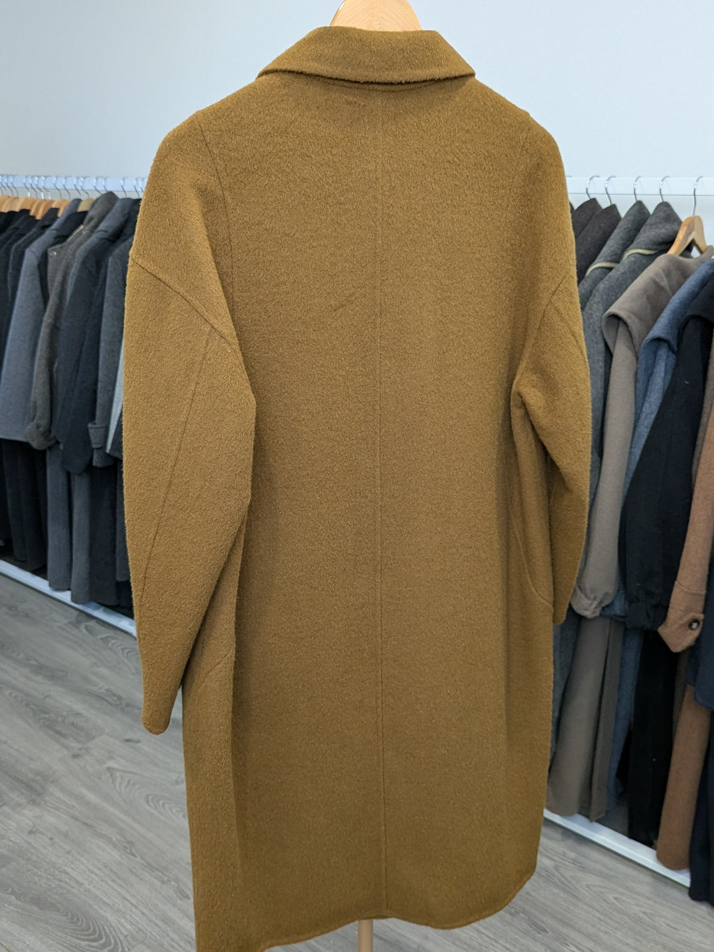 184 70% Wool Coat M 10-12
