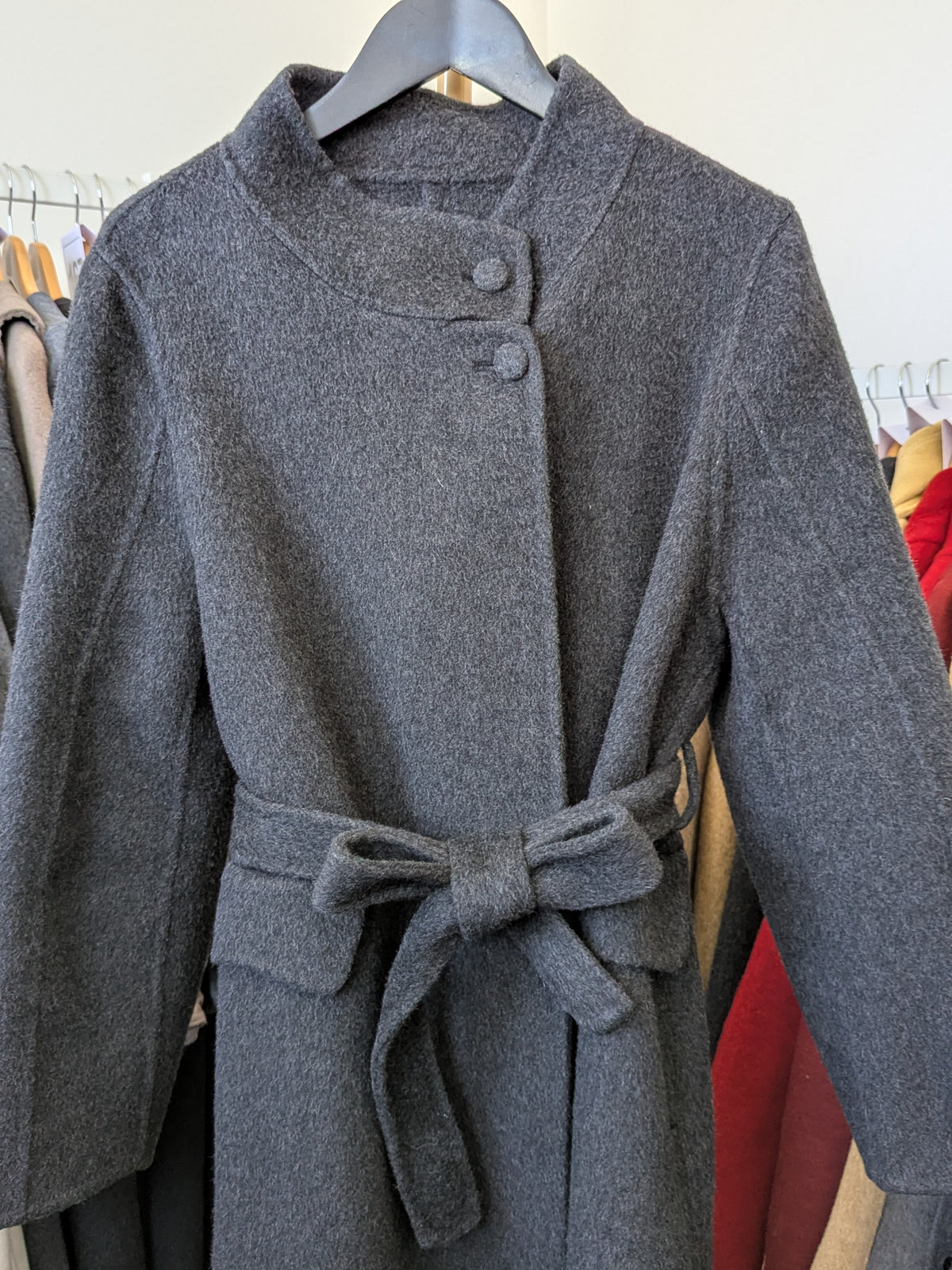 239 75% Wool Coat M 10-12 Charcoal
