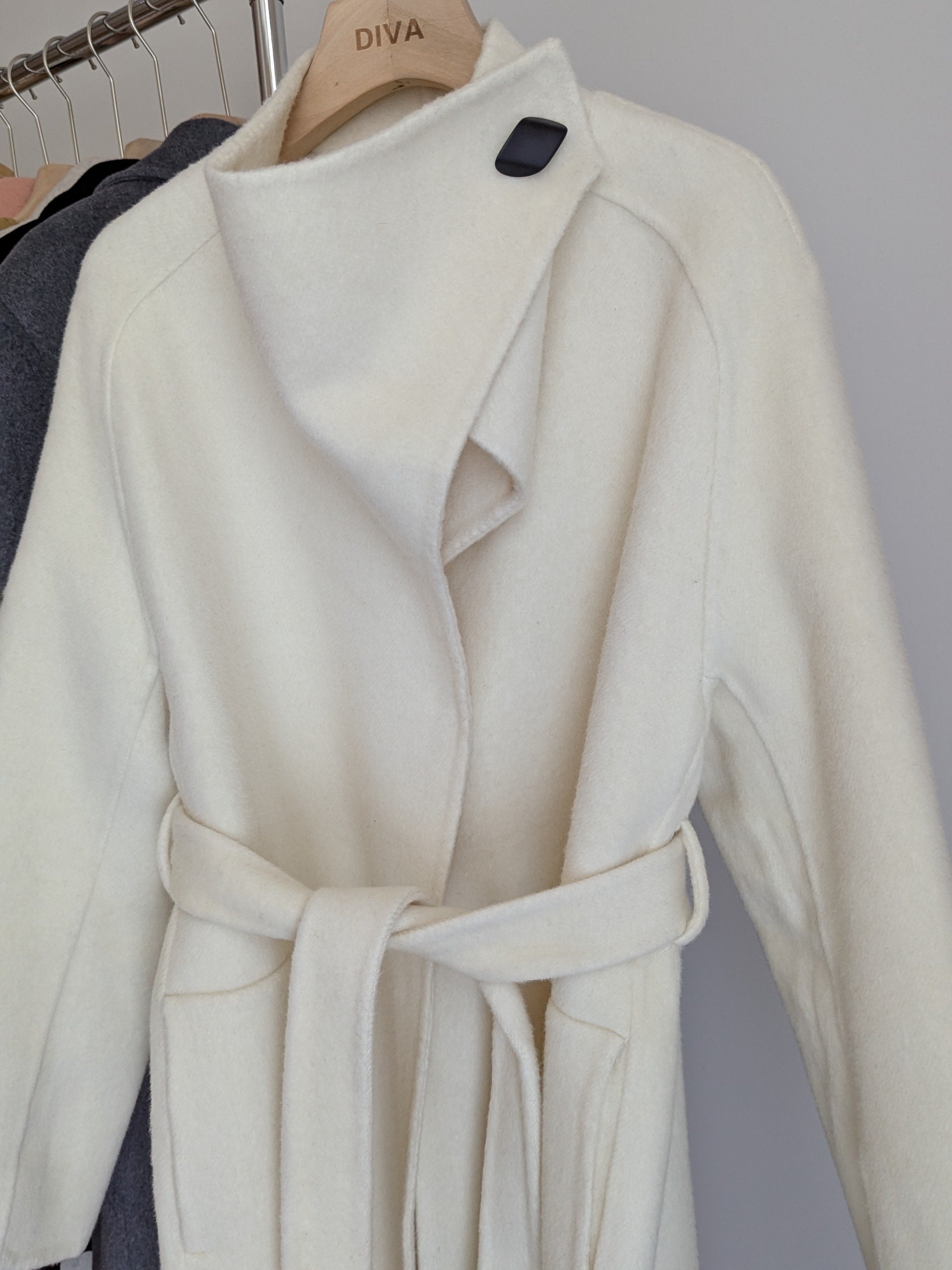 Brand New Pure Wool Coat FREE SHIPPING High Quality Wool 113 Size M 10-12