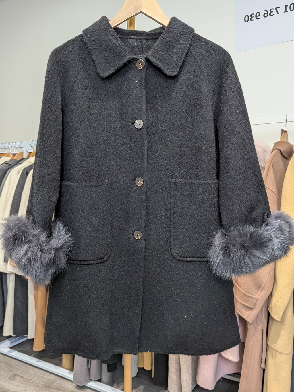 200 100% Wool Coat Black