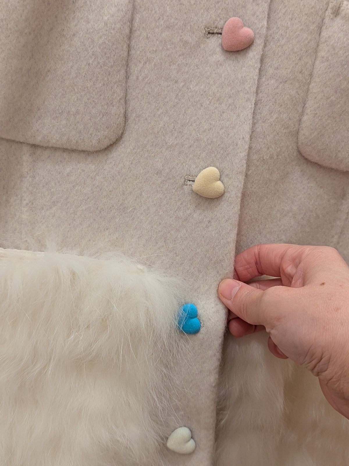 079 100% Wool Coat Fur trim S 8-10 Beige