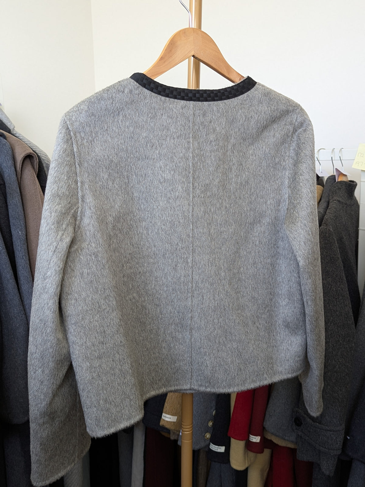 061 100% Wool Coat Grey L 10-12