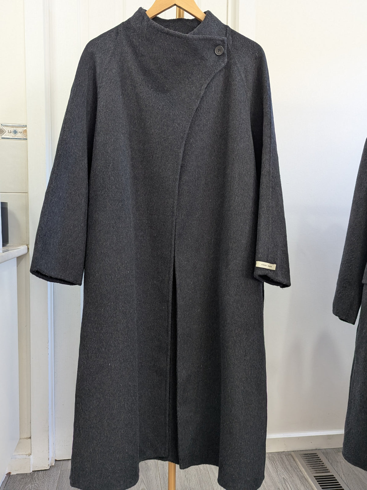 142 100% Wool Coat Charcoal M 10-12