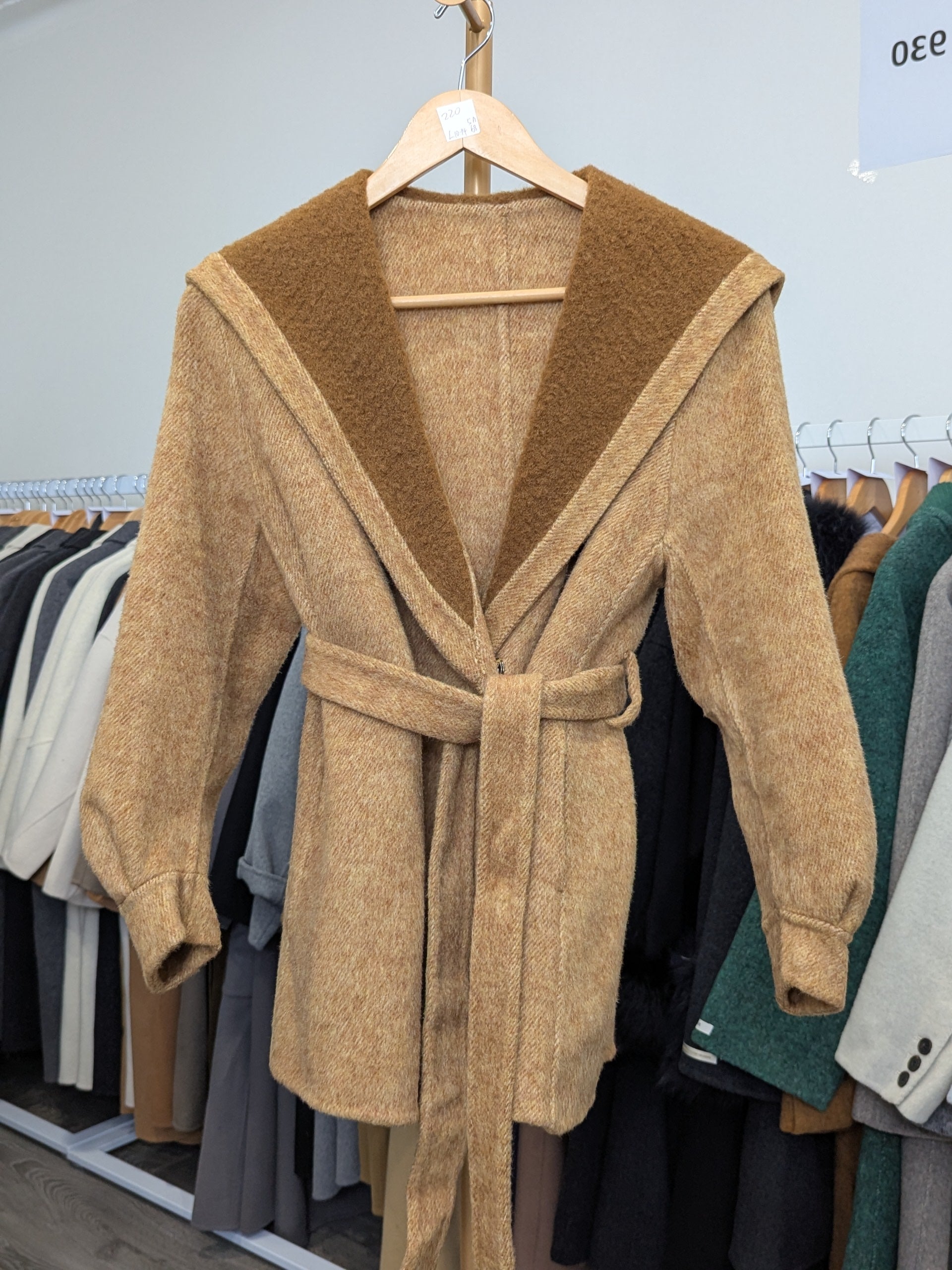220 68% Wool Coat Yellow L 10-12