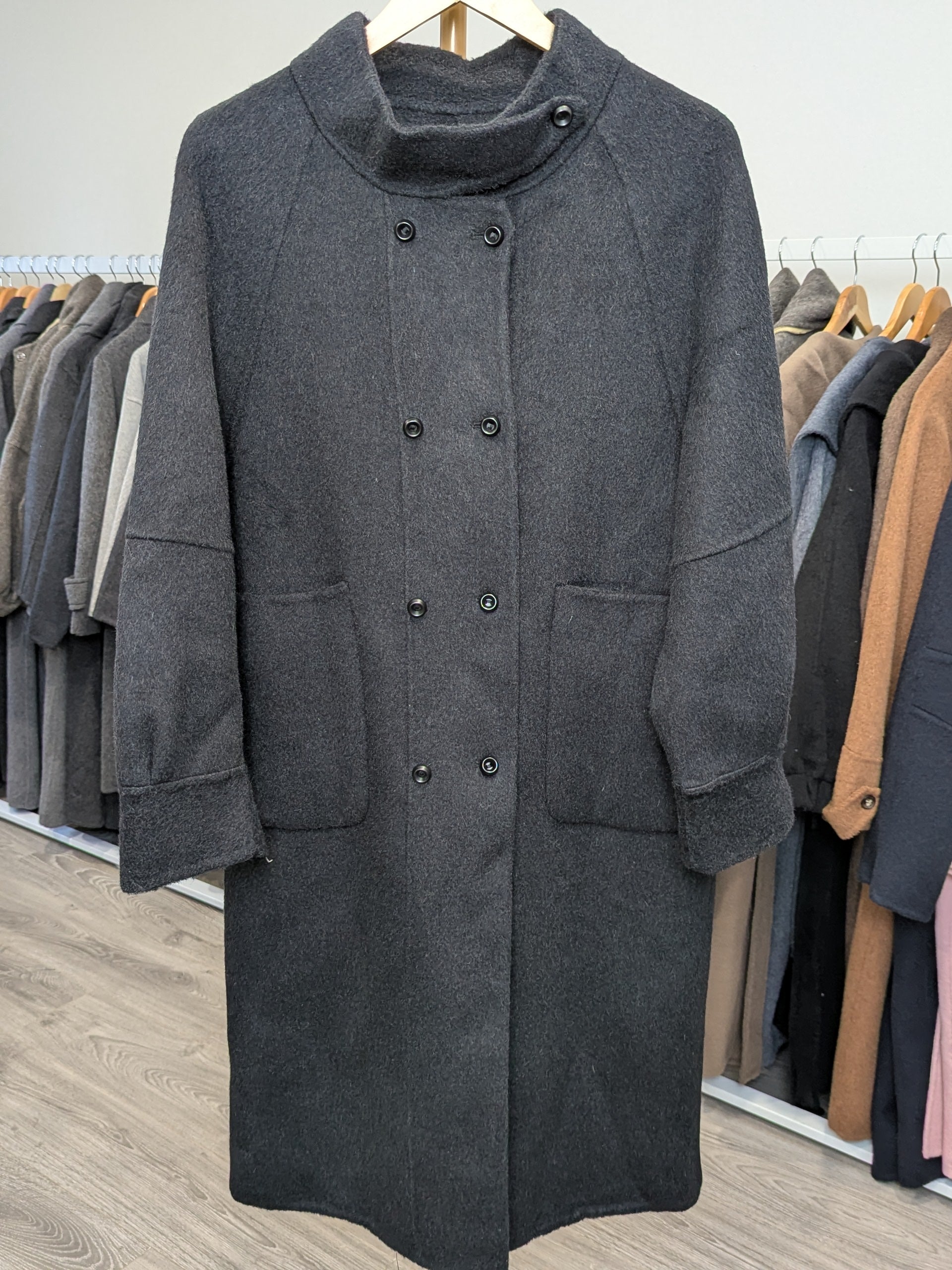 179 70% Wool Coat Black M 10-14