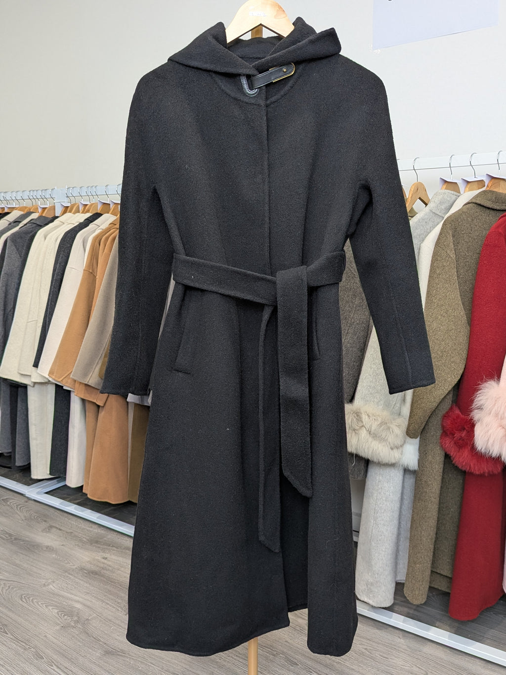 129 70% Wool Coat Black