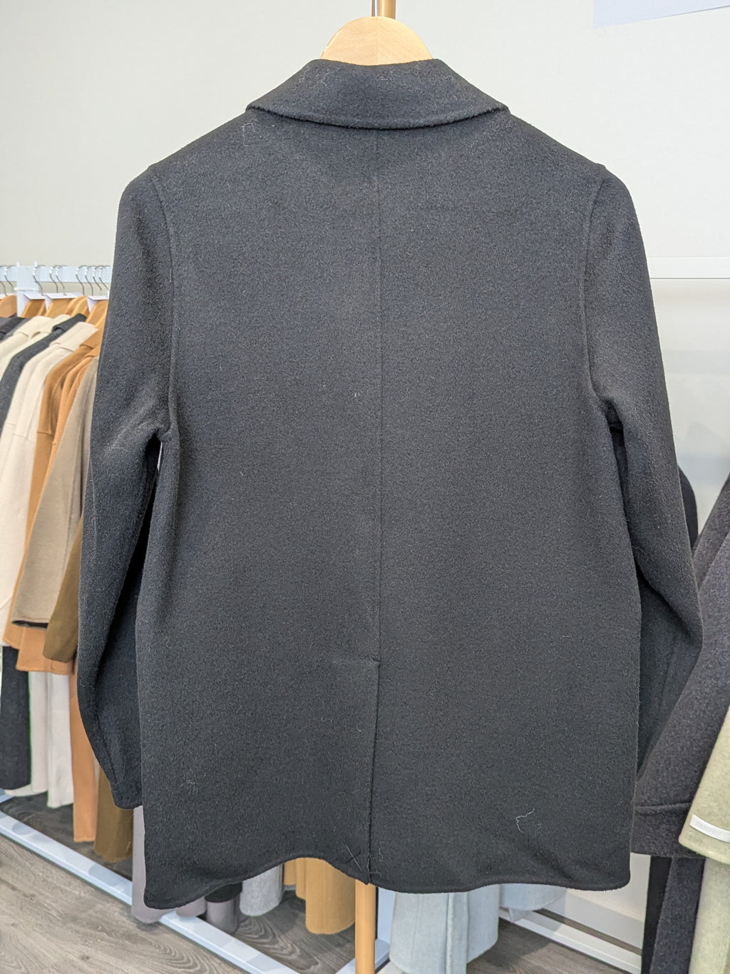 045 100% Wool Coat Black