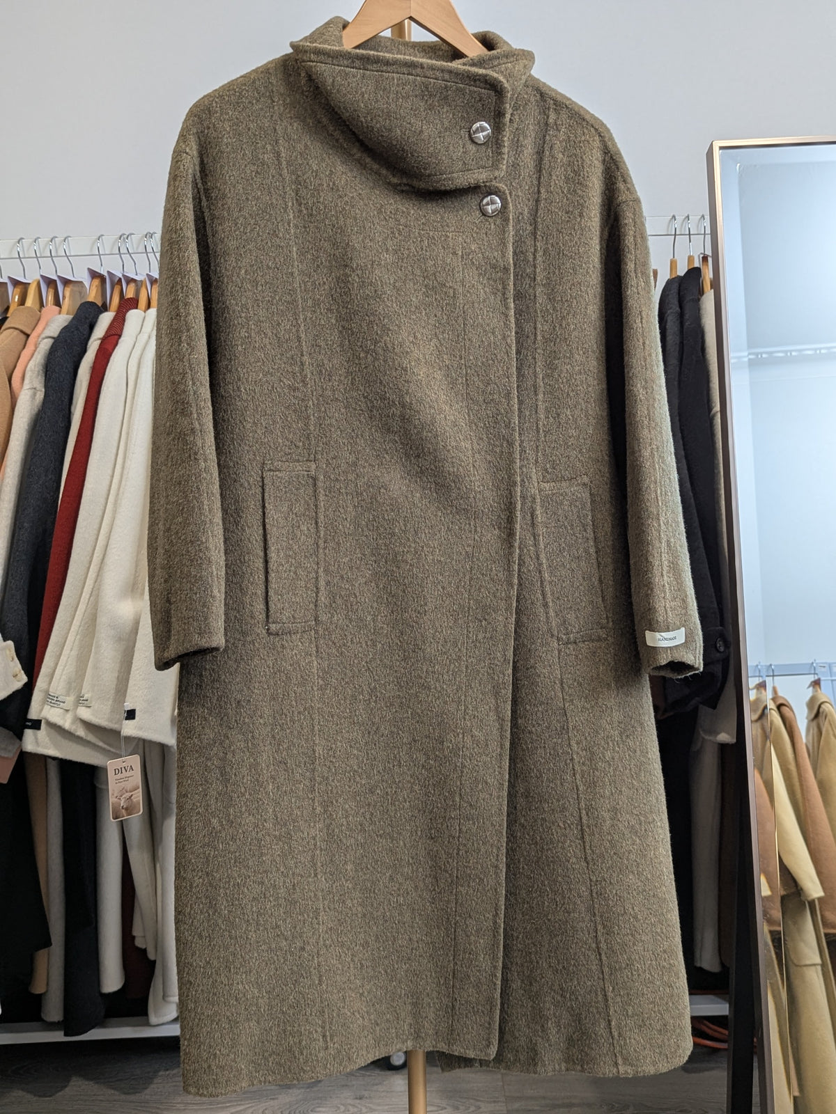 292 70% Wool Coat Dark Olive M 12-16