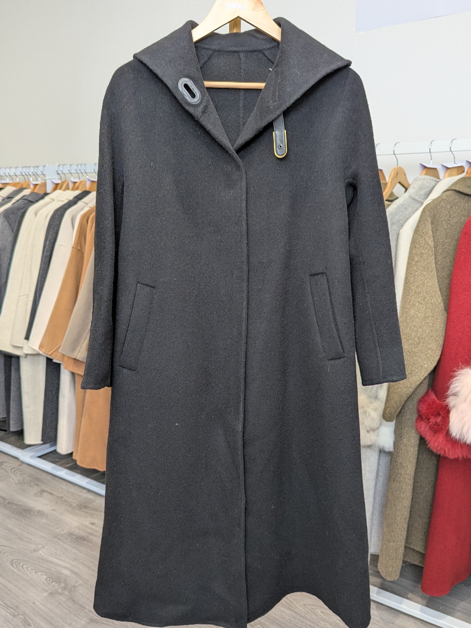 129 70% Wool Coat Black