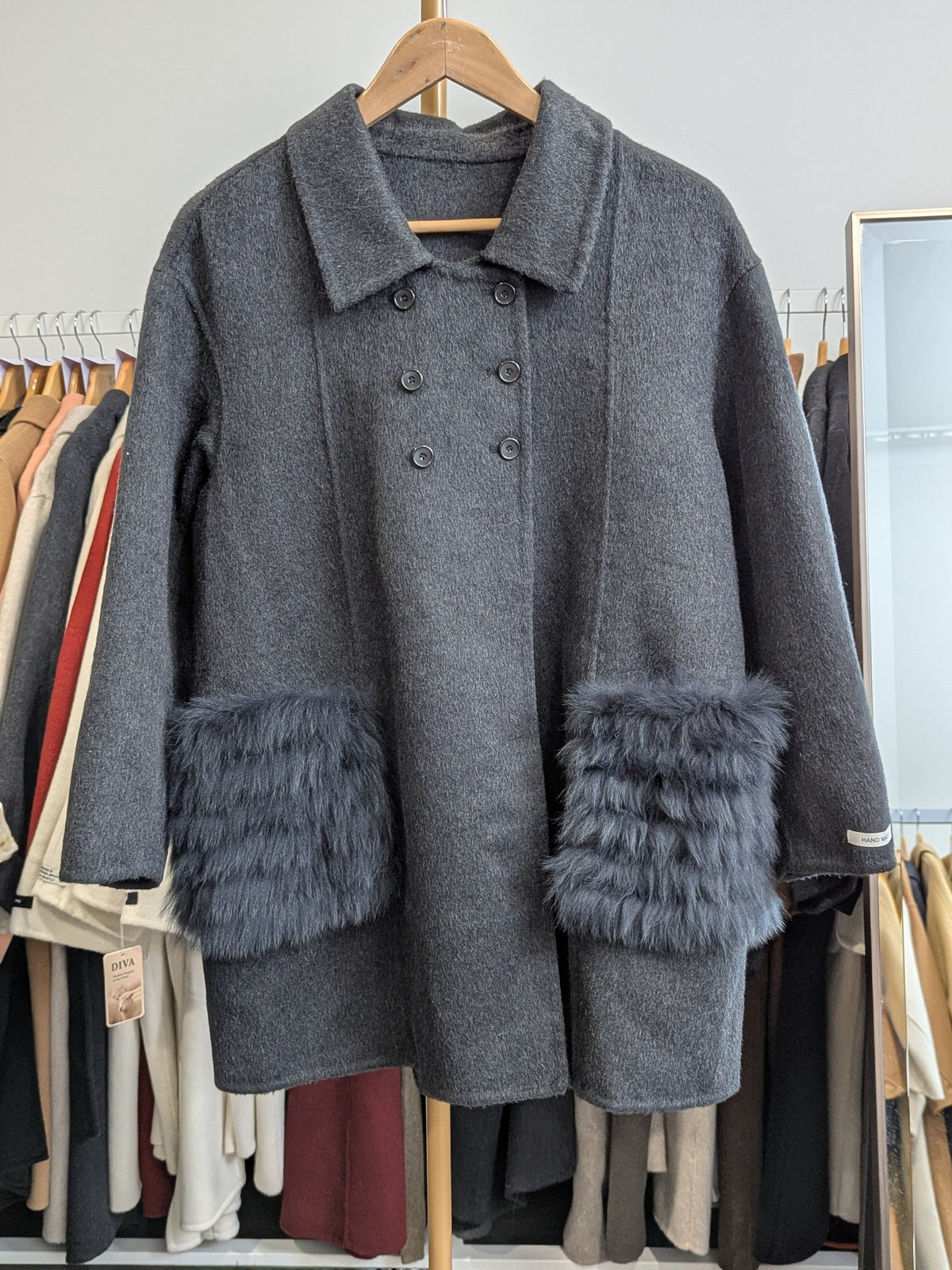 105 100% Wool Coat Charcoal M 12-14