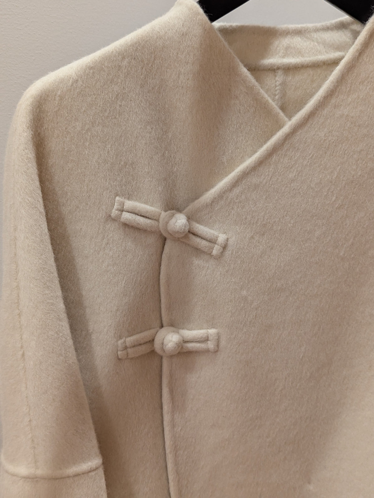 076 70% Wool Coat Cream S 10-12