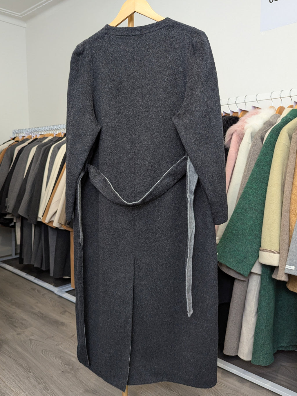 230 80% Wool Coat Black Grey