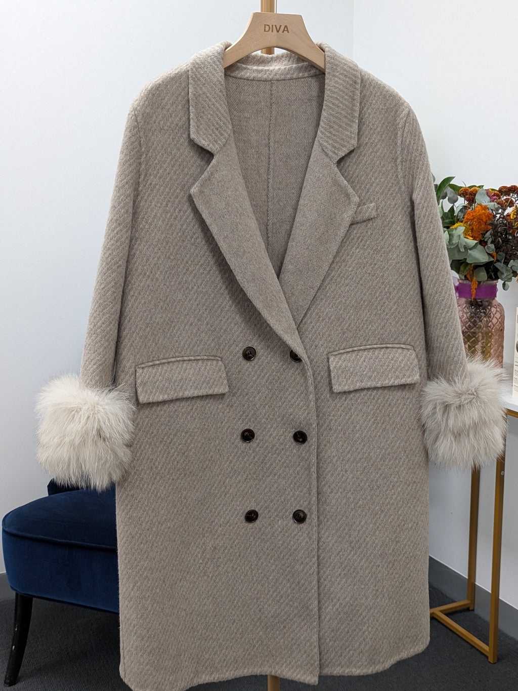 Women's Fur Collar Wool Coats Try-On Available 232 Size XS6-8 70% Wool