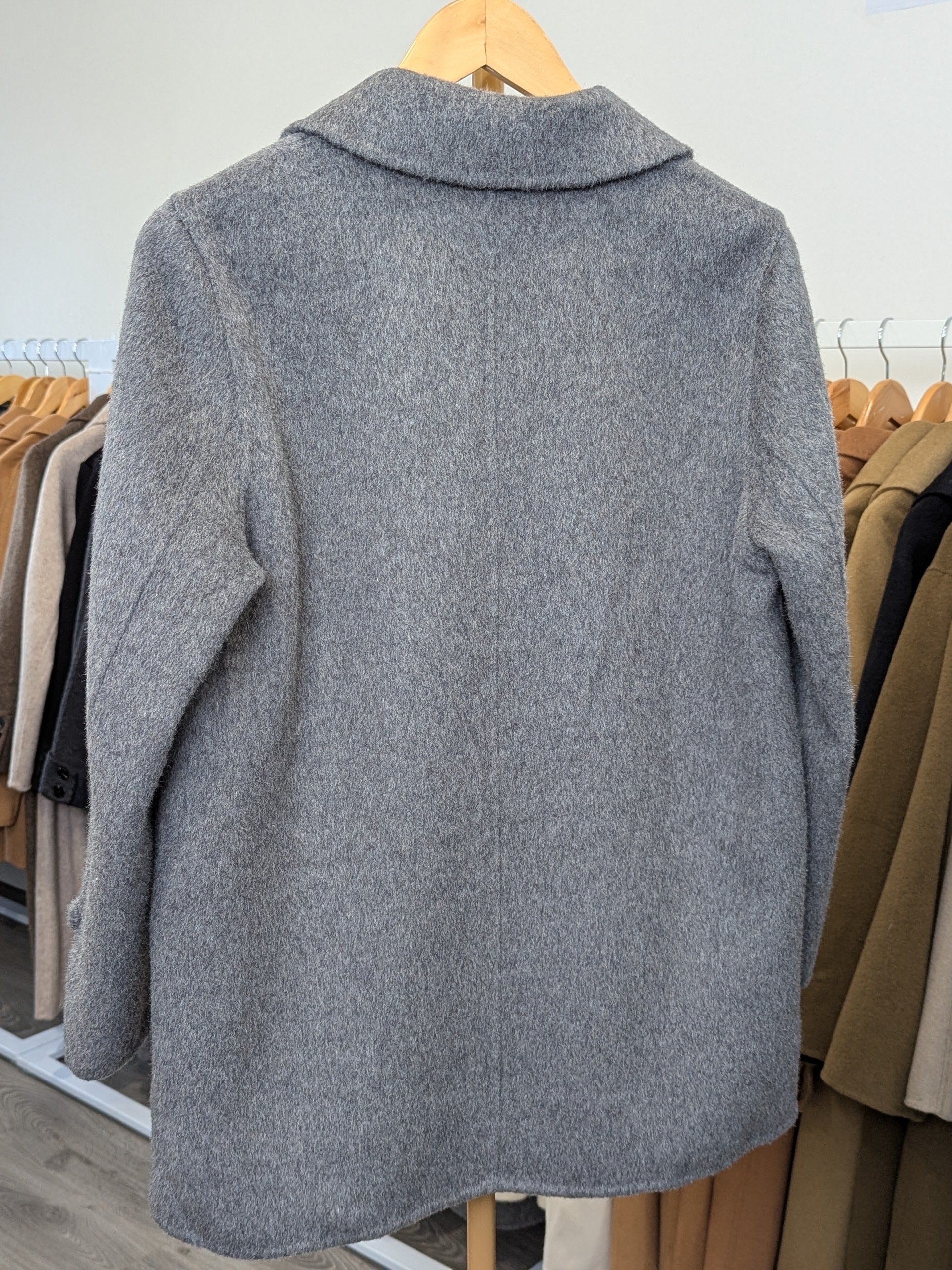 033 100% Wool Coat Grey