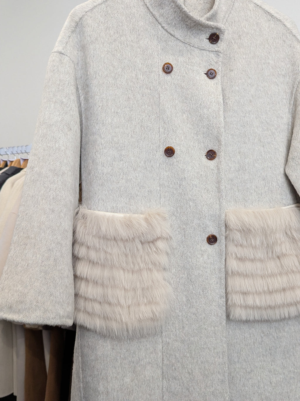 111 100% Wool Coat S 10-14 Fur trim Oat